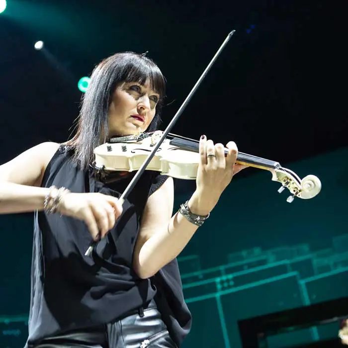 portfolio-unvergesslicher-showact-events-violine-vs-guitar-geige-gitarre